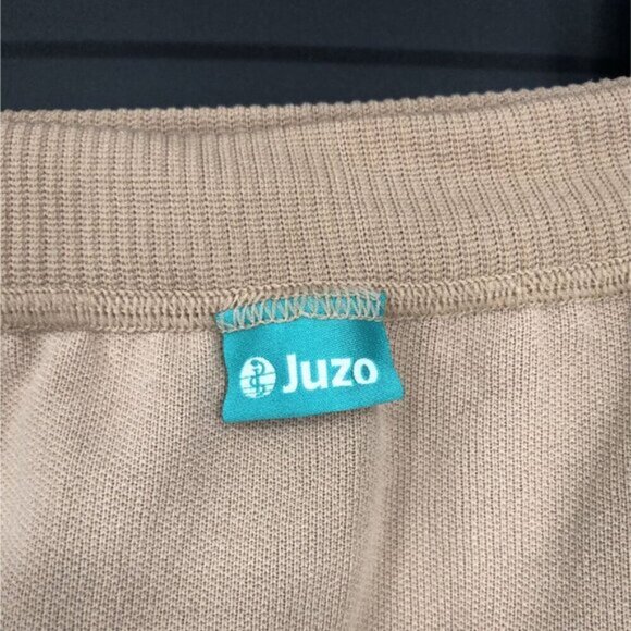 Juzo Women's 3500 Dynamic Biker Shorts Size XS Beige Compression 15-20 mmHg - Picture 3 of 7